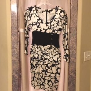 Stunning Tiered Vin Dinner/ Cocktail Dress